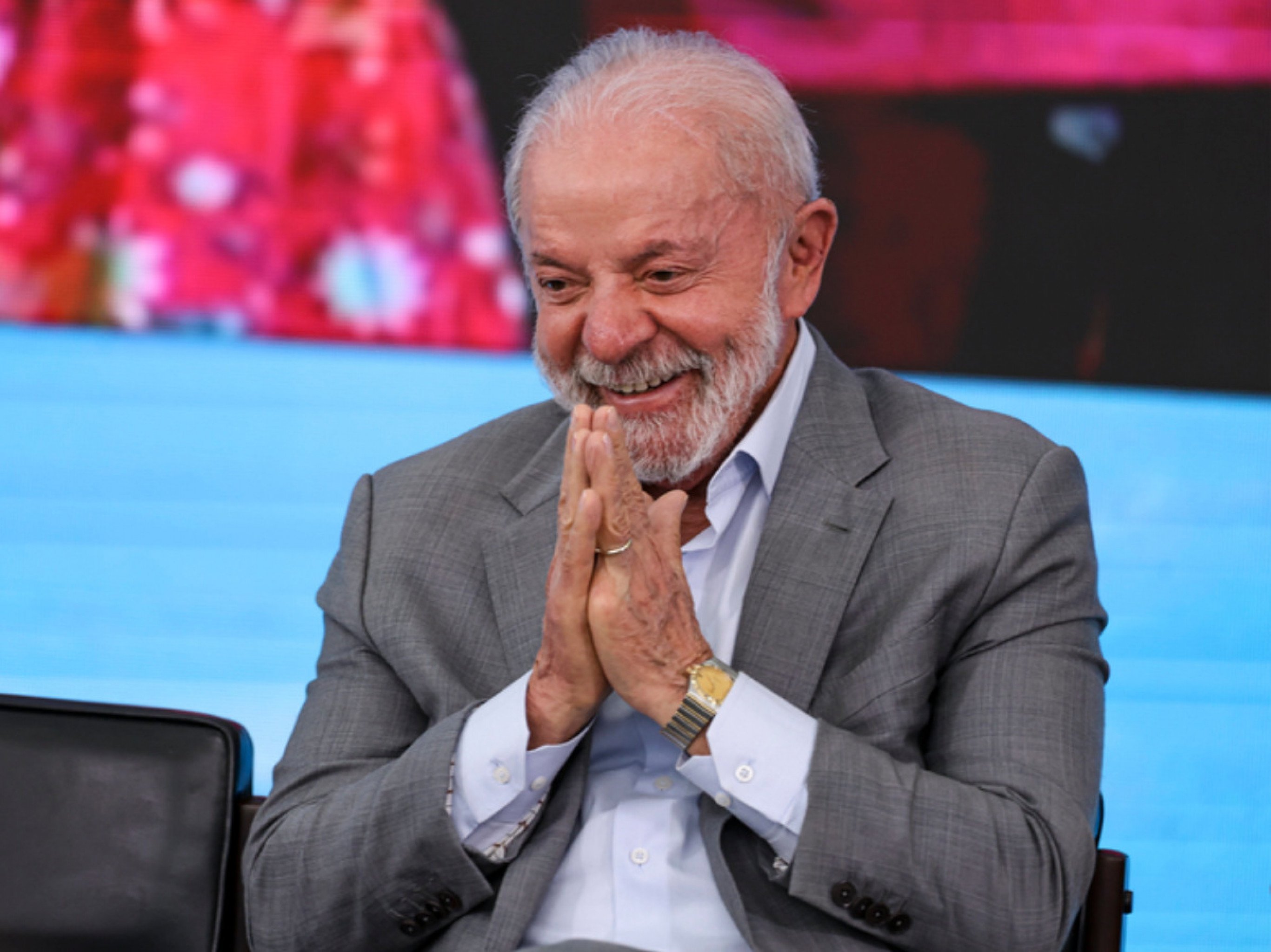 Tarifaço: Lula anuncia linha de crédito de R$ 30 bilhões para empresas afetadas
