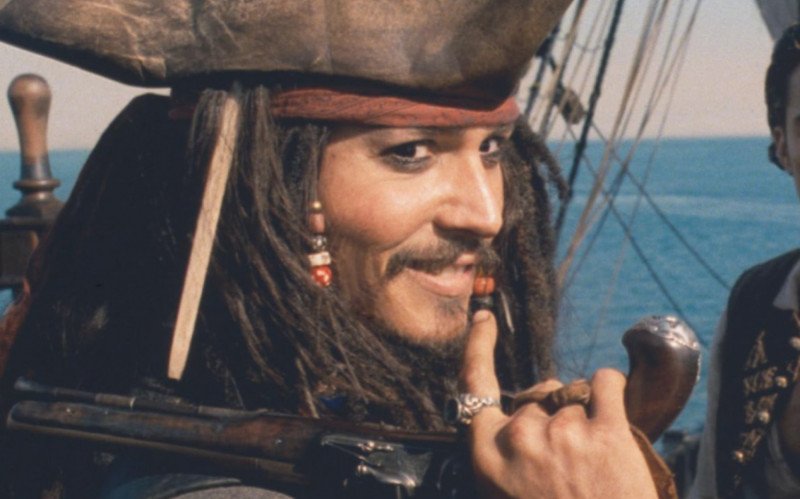 Johnny Depp pode voltar como Jack Sparrow em Piratas do Caribe? Produtor acredita que sim | abc+