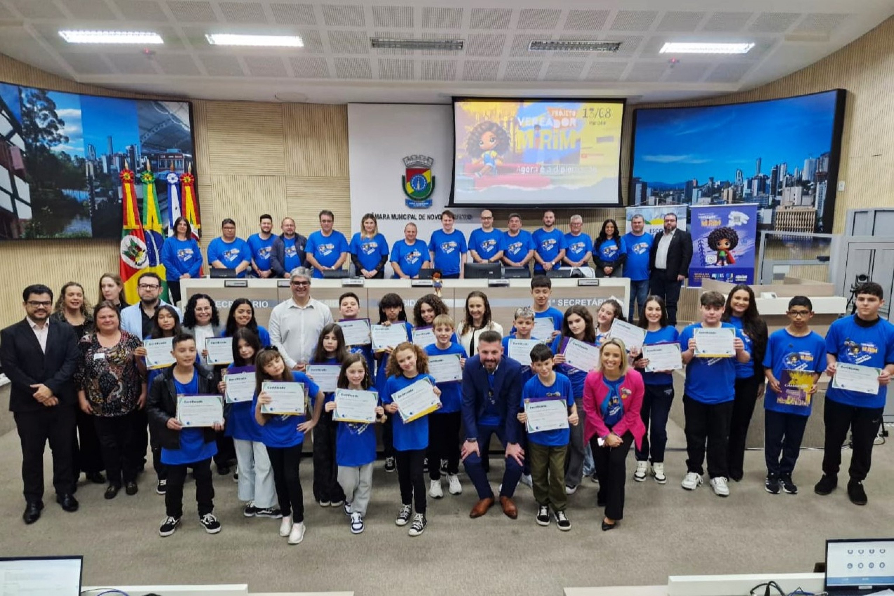 Câmara de Novo Hamburgo diploma vereadores mirins eleitos para 2025
