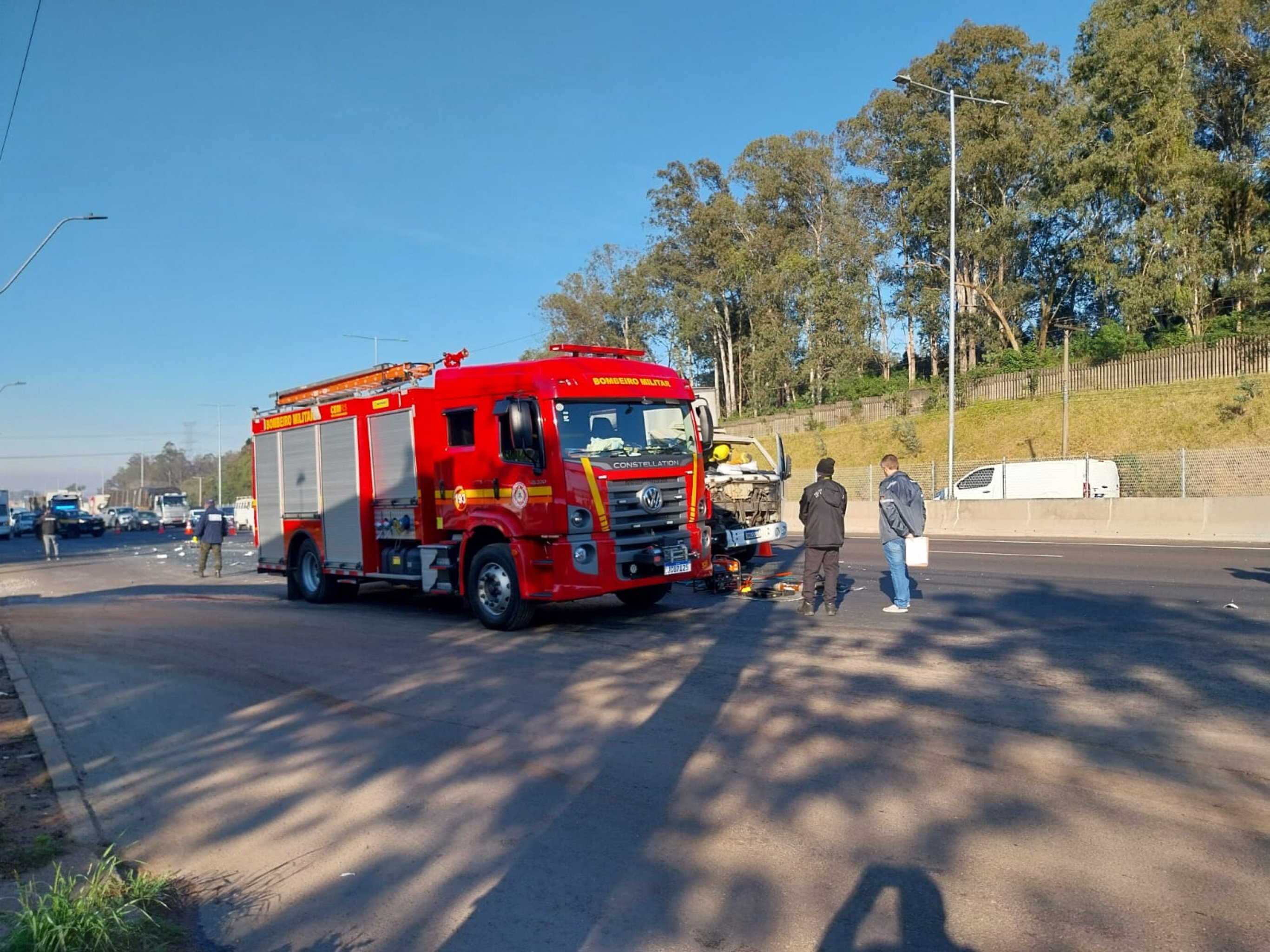 BR-116: Funcionário de lavanderia que morreu em acidente entre dois caminhões é identificado
