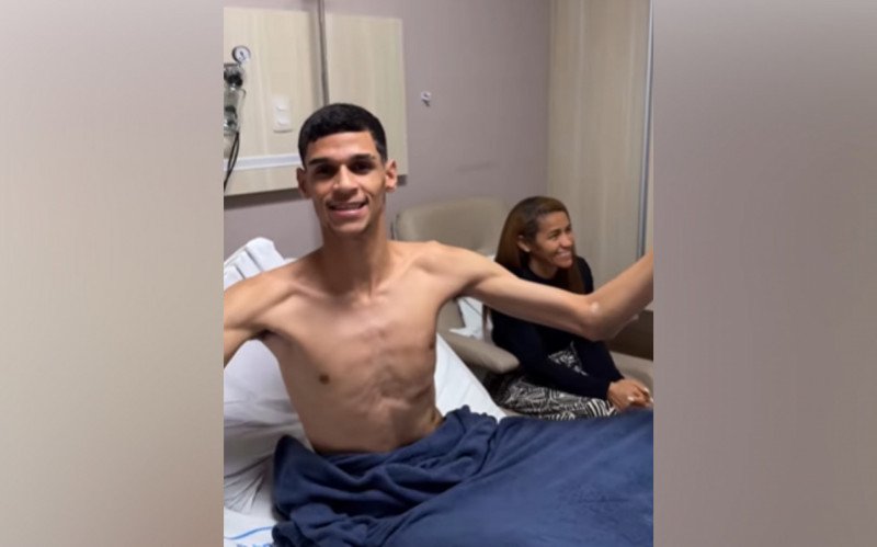 Luva de Pedreiro apareceu em novo vídeo nas redes sociais | abc+