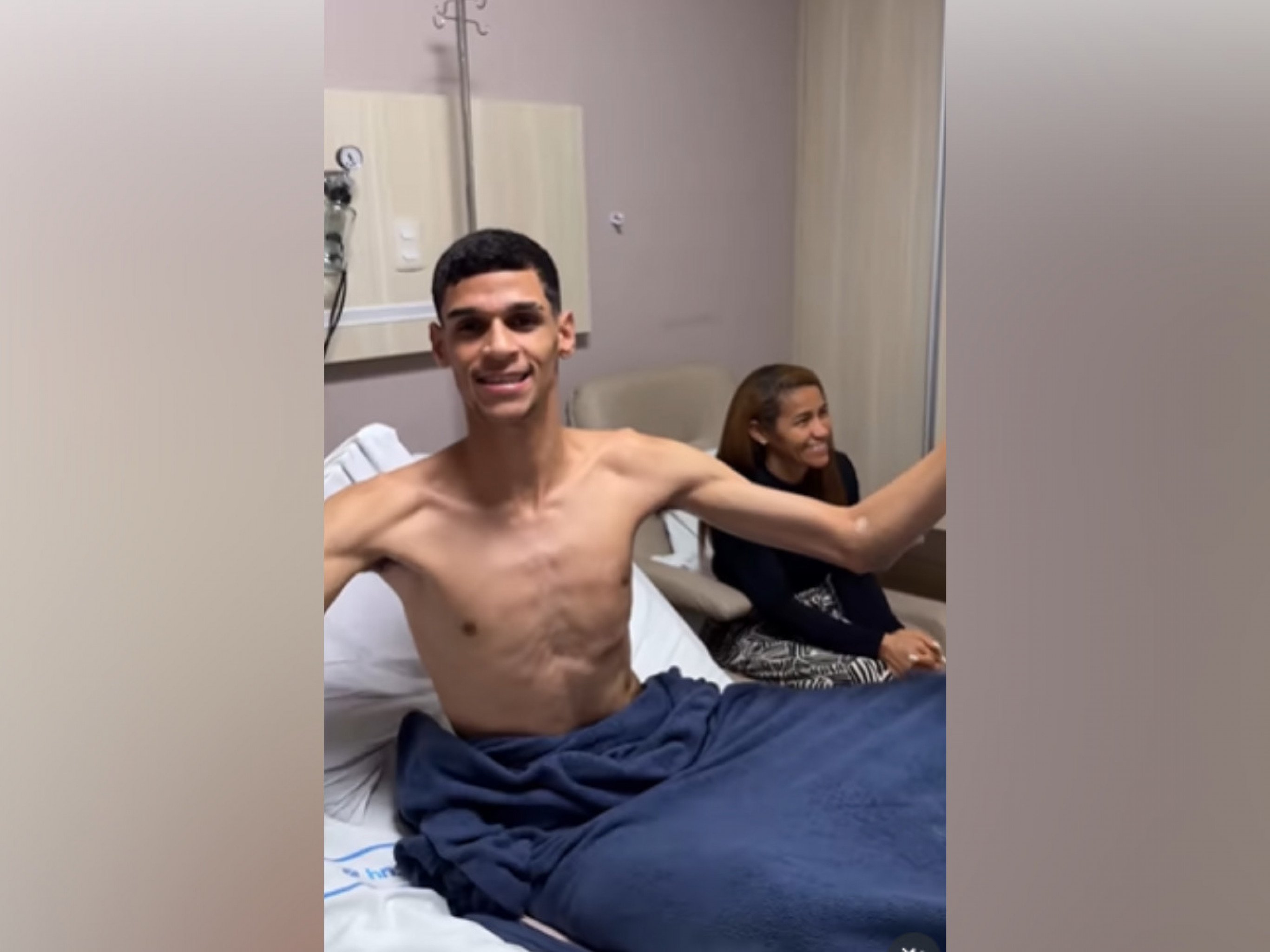 Luva de Pedreiro atualiza estado de saúde em vídeo; veja