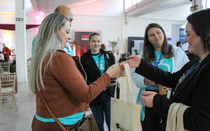 Feevale participa do Sapiranga Summit | abc+