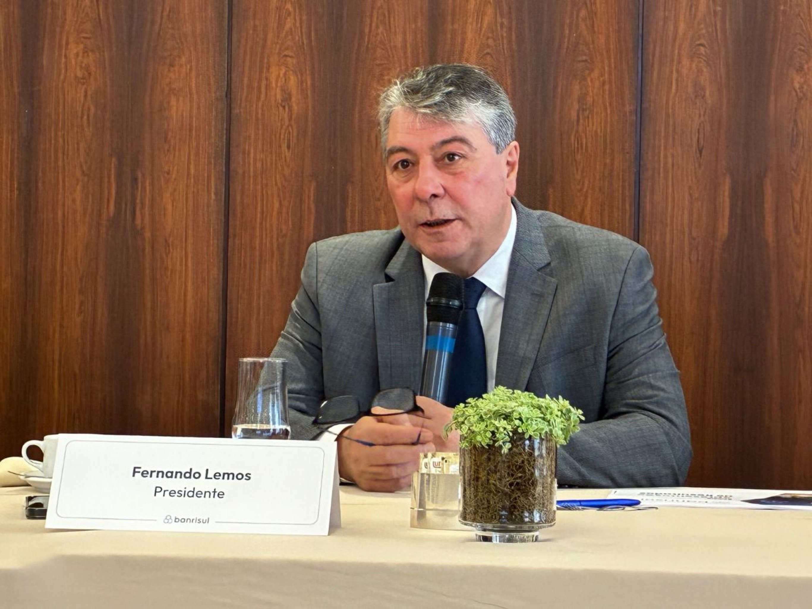Banrisul tem lucro líquido de quase R$ 1 bilhão nos primeiros nove meses do ano