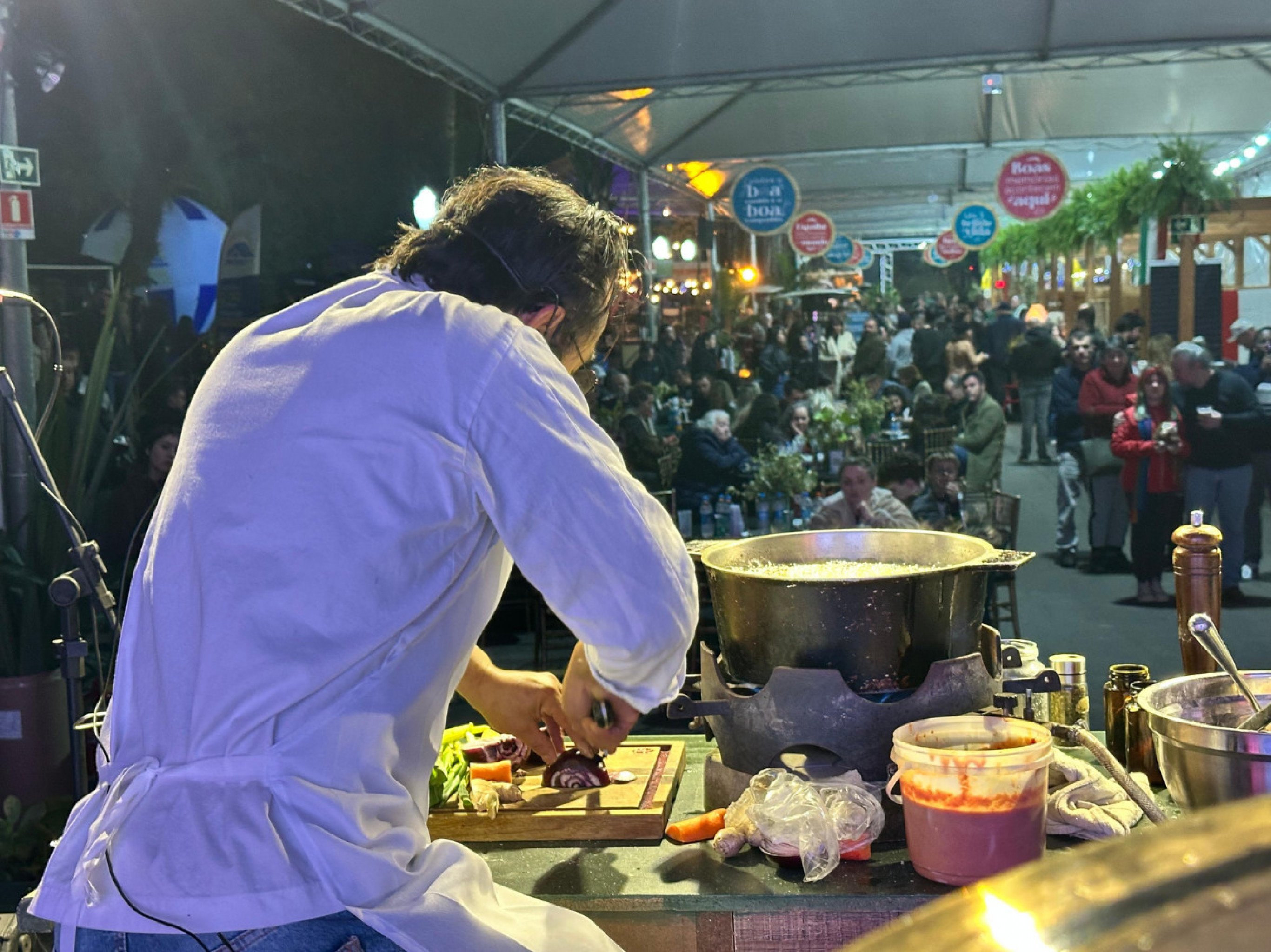 Show com chef de cozinha e opções para todos os gostos: Começou o Trescogourmet em Três Coroas