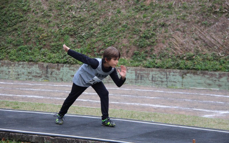 Troféu IENH de Atletismo movimentou o Campo da Fundação Evangélica neste sábado (16)