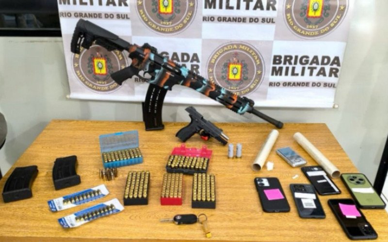 Brigada Militar apreendeu armas e munições com homem durante abordagem em Canoas e Sapucaia do Sul | abc+