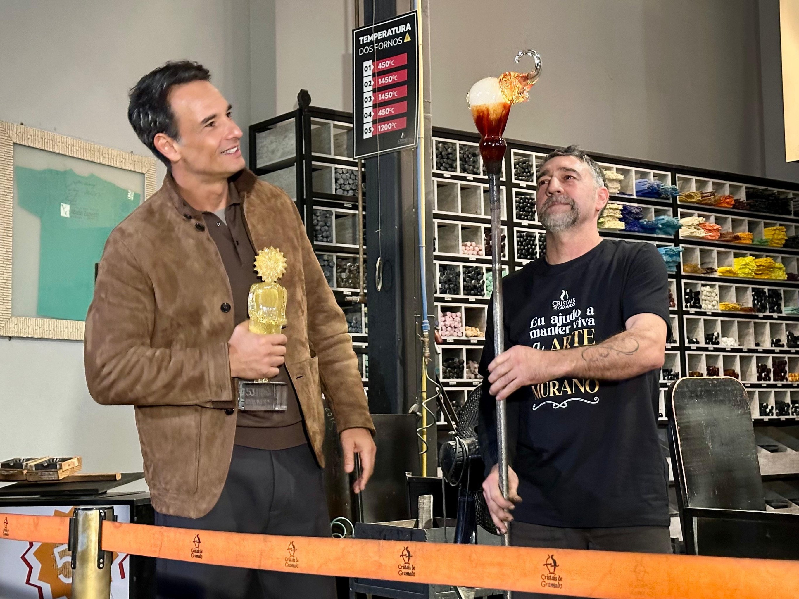 FESTIVAL DE CINEMA: Rodrigo Santoro produz estatueta para o próximo homenageado com o Kikito de Cristal