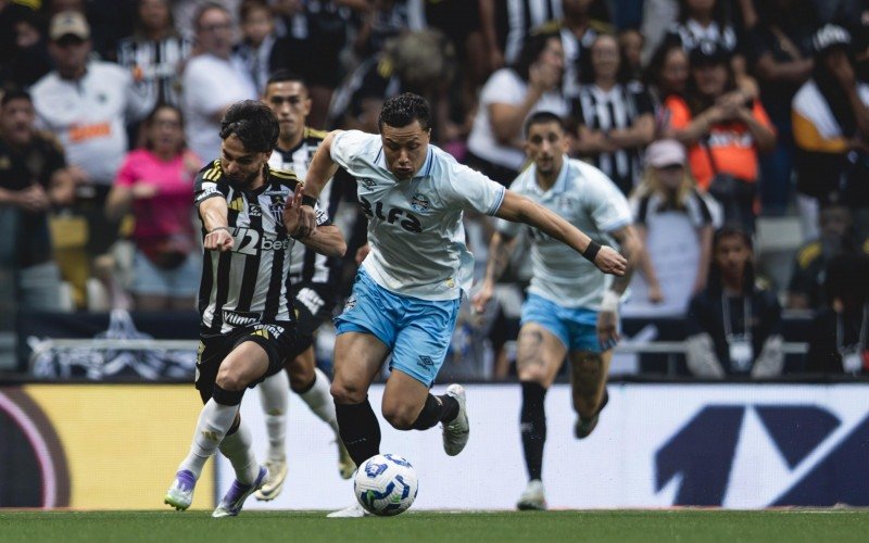 Grêmio volta com 3 pontos de Belo Horizonte | abc+