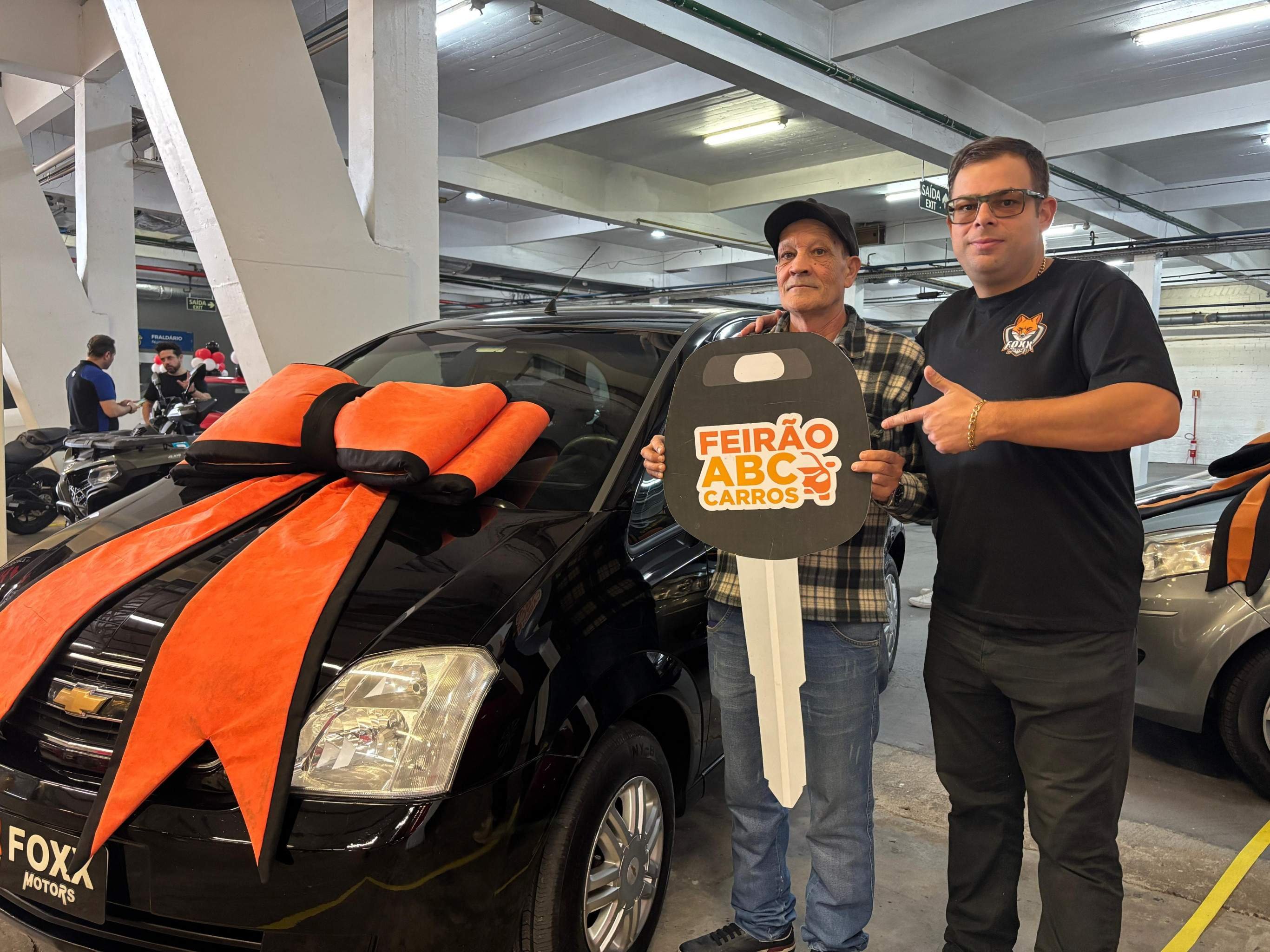 Descontos e financiamento facilitado atraem público para Feirão ABC Carros e Motos; evento segue neste domingo