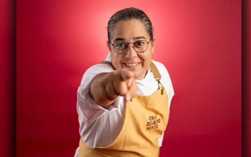 Arika Messa, de Canela, está na semifinal de reality show gastronômico