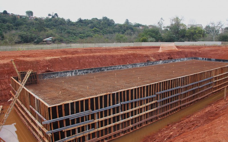 ETE Luiz Rau está na fase de construção da superestrutura