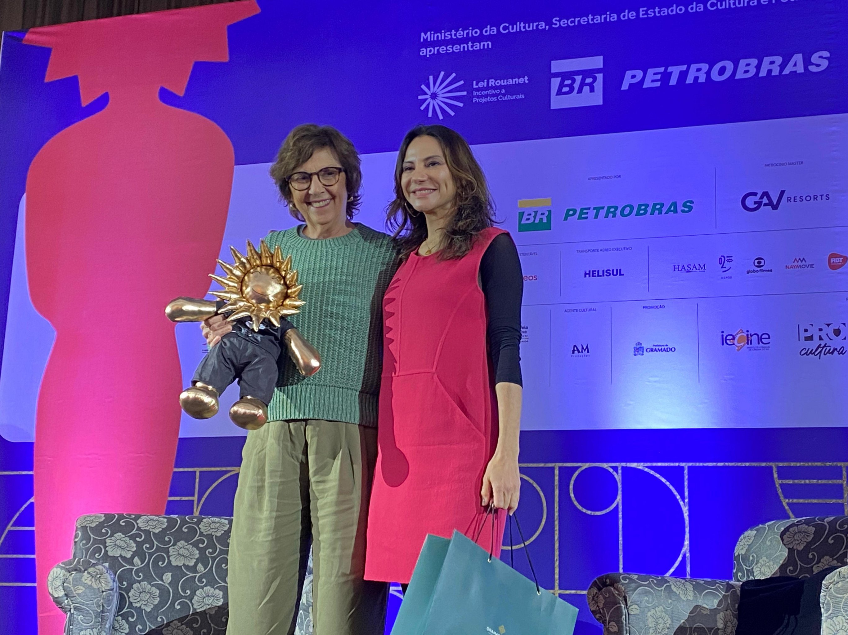 FESTIVAL DE CINEMA: "Os produtores não tem esse lugar no tapete vermelho", diz homenageada com Troféu Eduardo Abelin