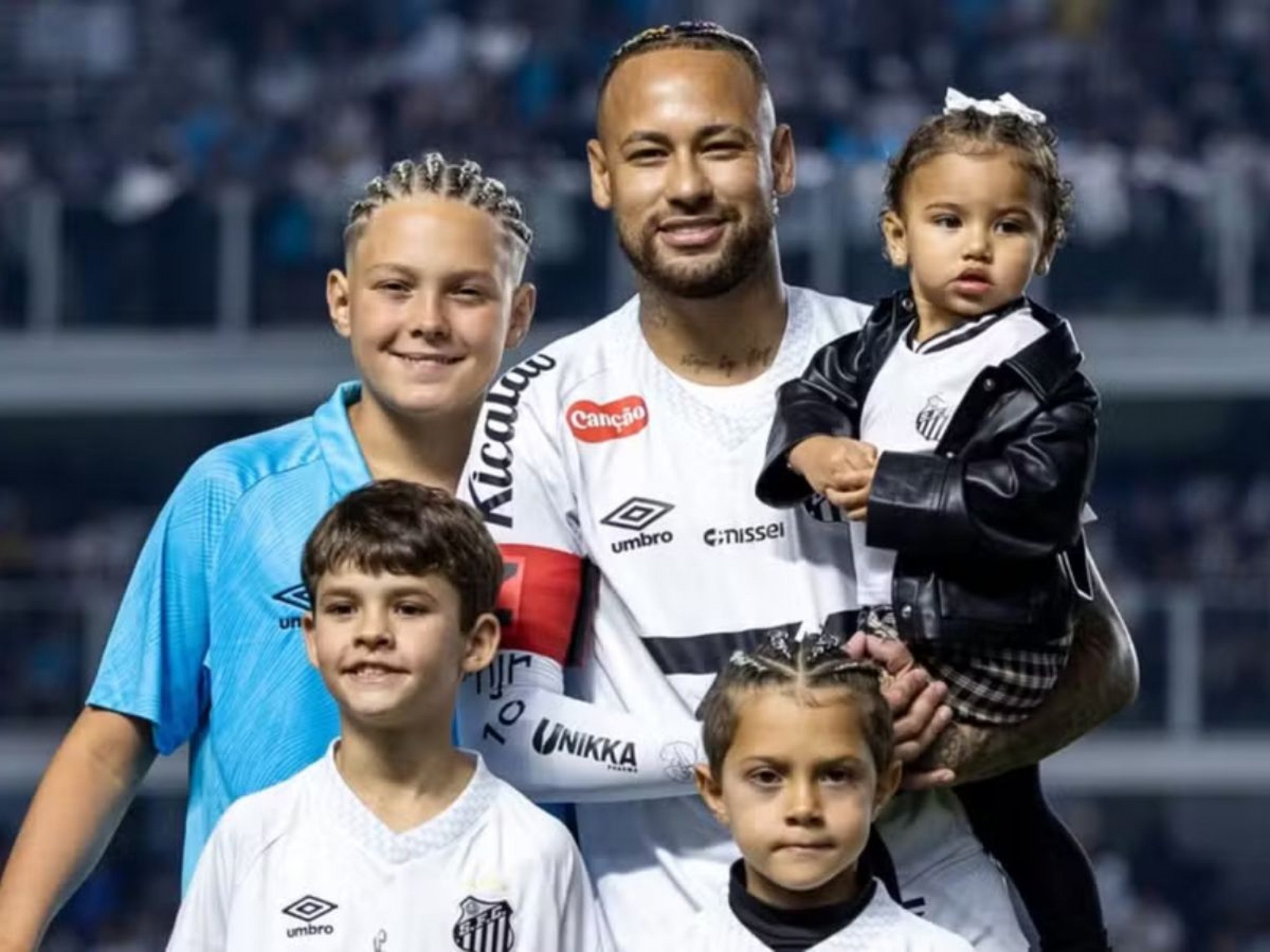 Neymar compartilha mensagem do filho e responde: "Papai vai se reerguer"