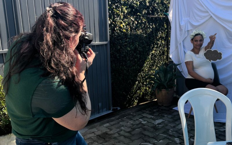 Fotógrafa Bete Rohde fez ensaios com as mamães | abc+