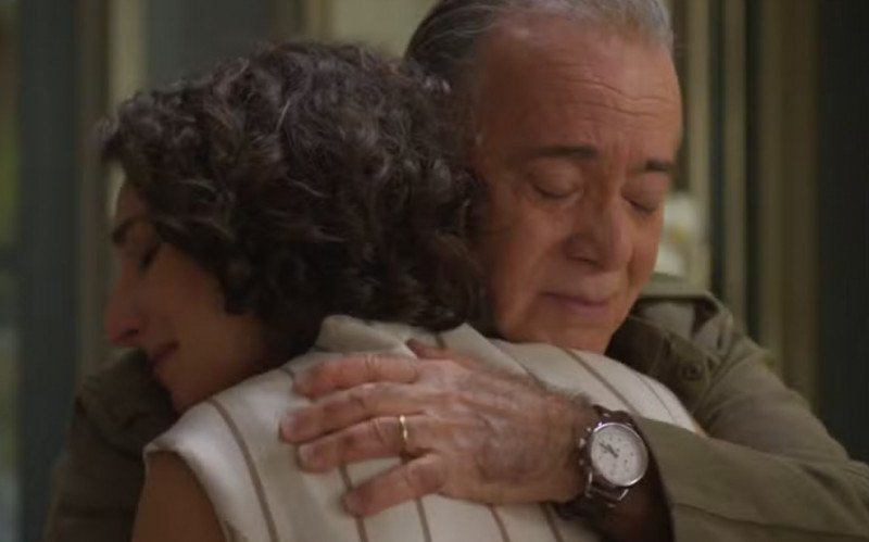 Abel (Tony Ramos) e Ayla (Bel Lima), em Dona de Mim | abc+
