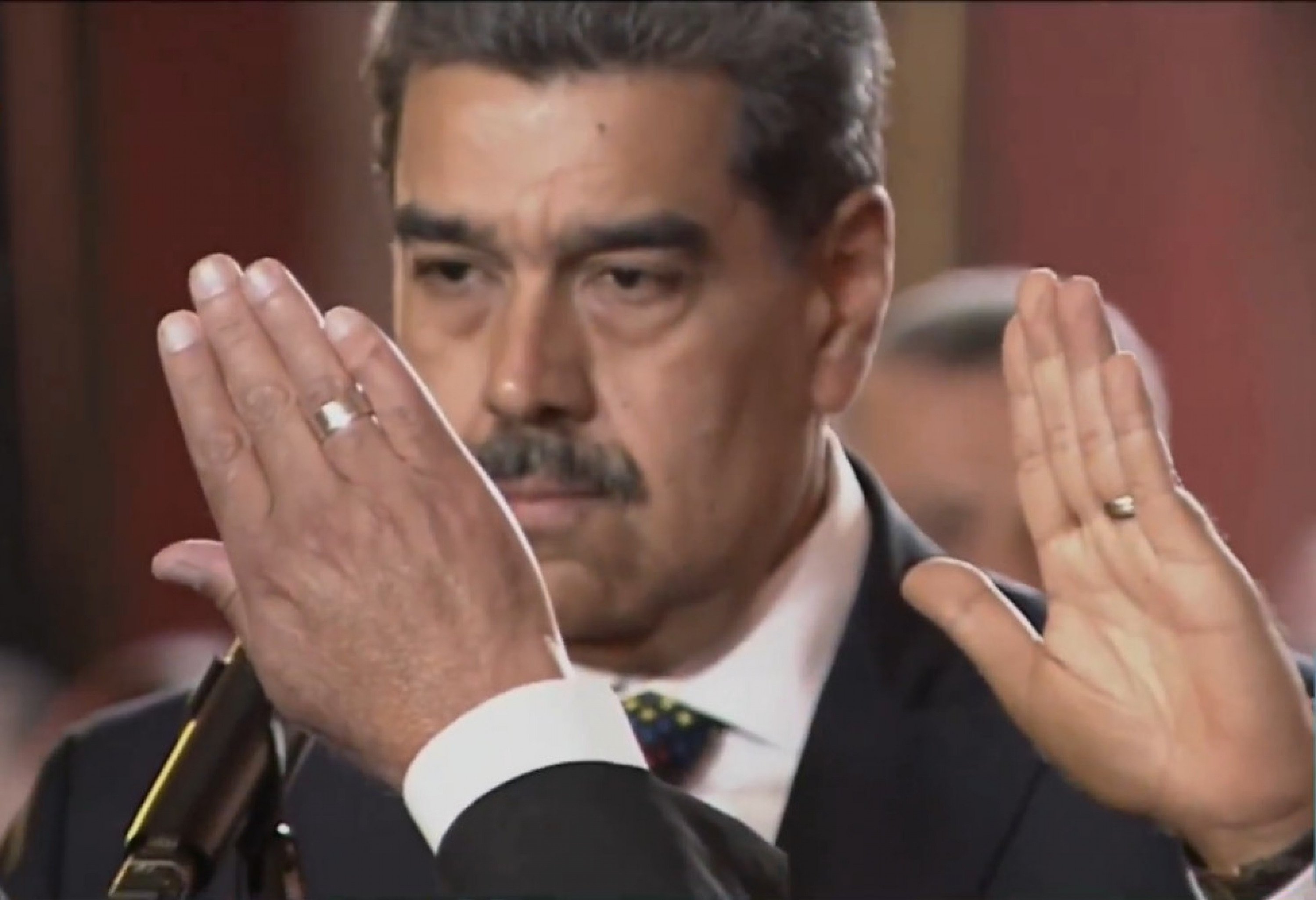 Prisão de Maduro pelos EUA vira motivo de embate entre esquerda e direita no Brasil