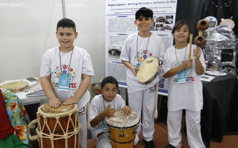 Alunos da Emef João Palma da Silva apresentaram trabalho sobre a capoeira | abc+