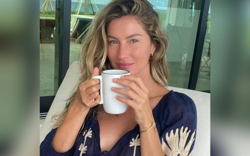 "Adoro chás porque sempre me fazem sentir bem!", disse Gisele Bündchen no Instagram | abc+