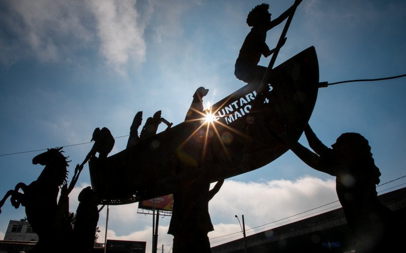 Monumento Voluntários Canoas | abc+