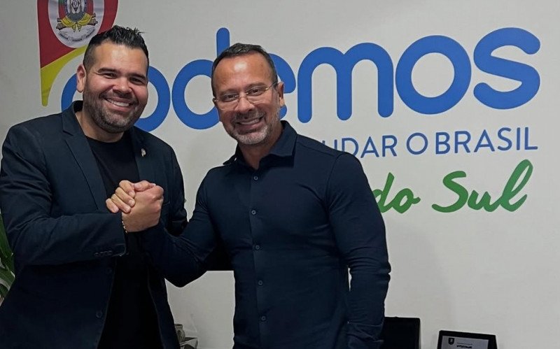 Naasom foi conduzido ao cargo pelo presidente estadual do Podemos, Éverton Braz, durante cerimônia de posse na sede do partido, em Porto Alegre. | abc+