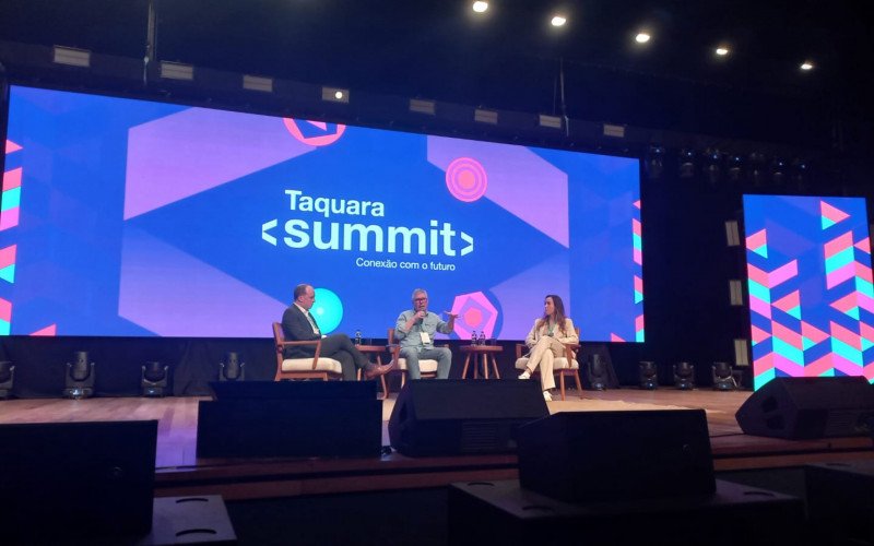 Carolina Cavalheiro, Rafael Spengler e Ronald Krummenauer no painel desta manhã no Taquara Summit | abc+