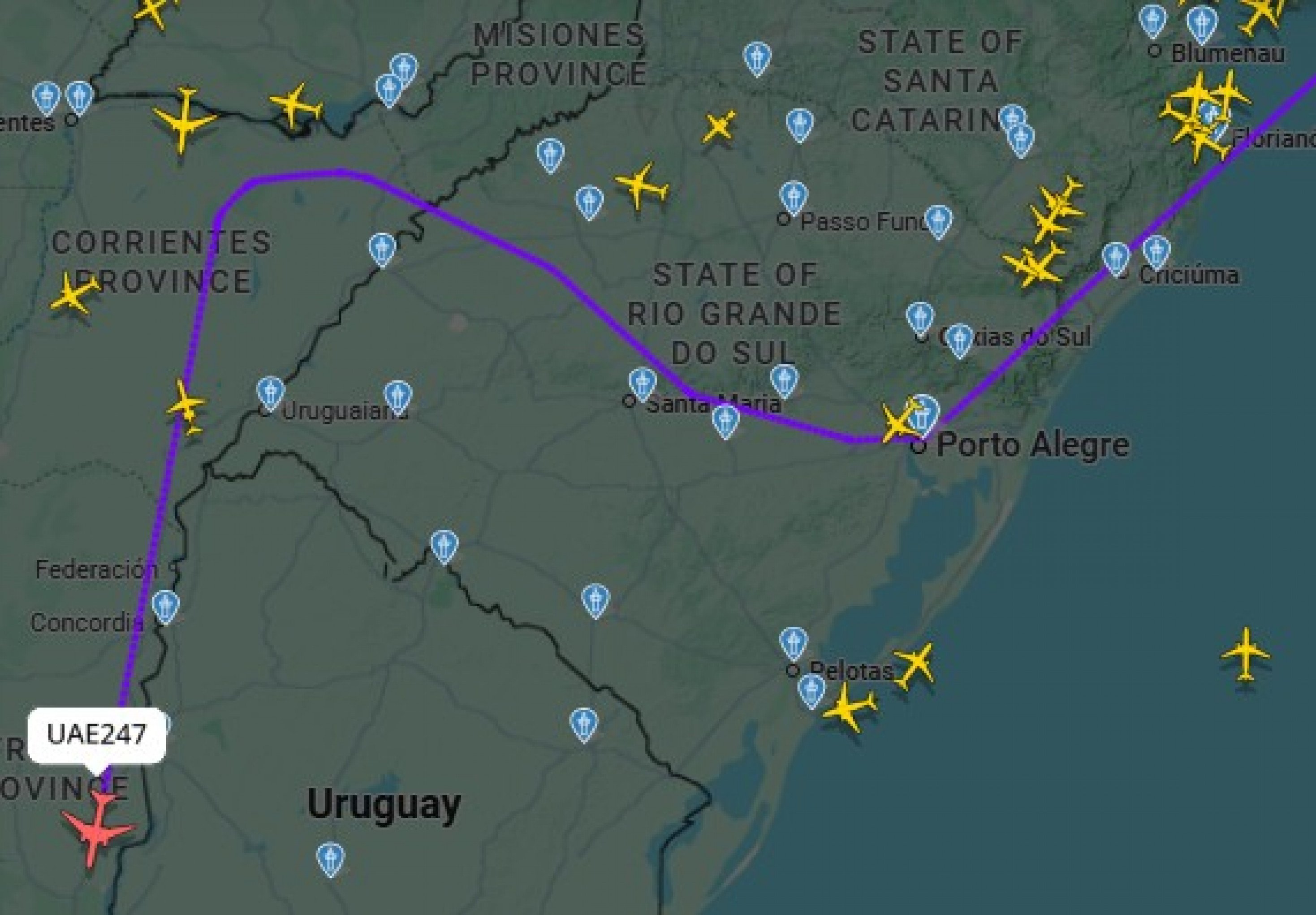 Frente fria avança sobre o RS e aviões desviam a rota entre Brasil e Argentina