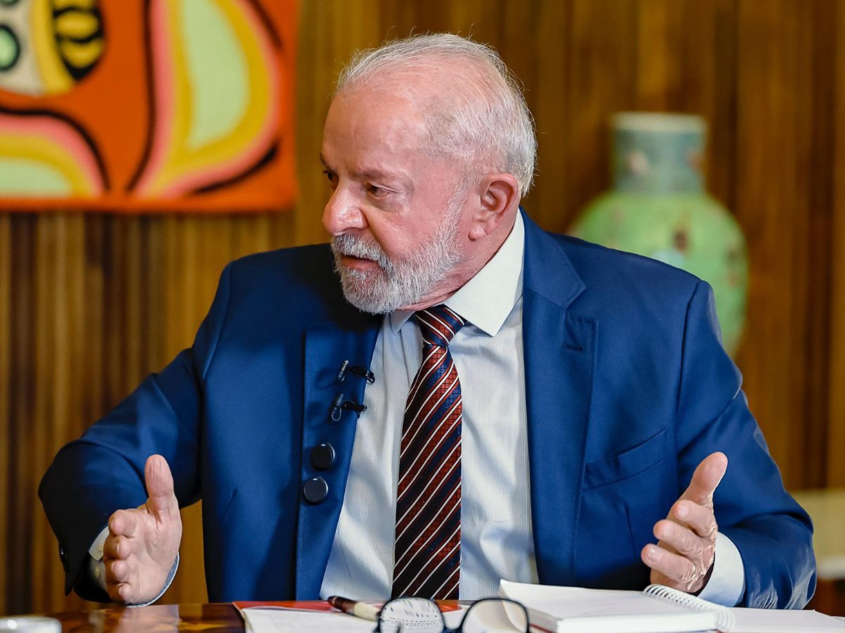 Lula volta a sinalizar que deve concorrer à reeleição em 2026 se estiver "bem de saúde"