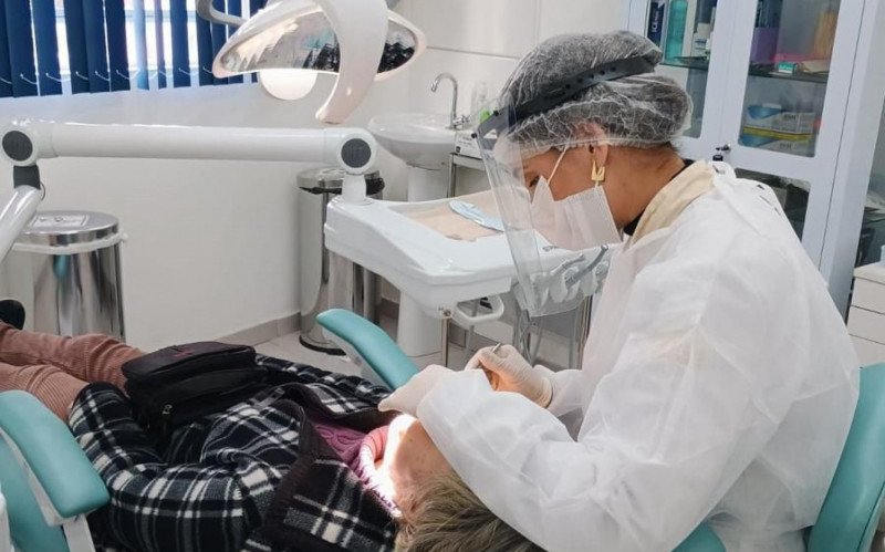 Serviço odontológico é retomado na UBS Vicentina após estragos causados pela enchente de 2024