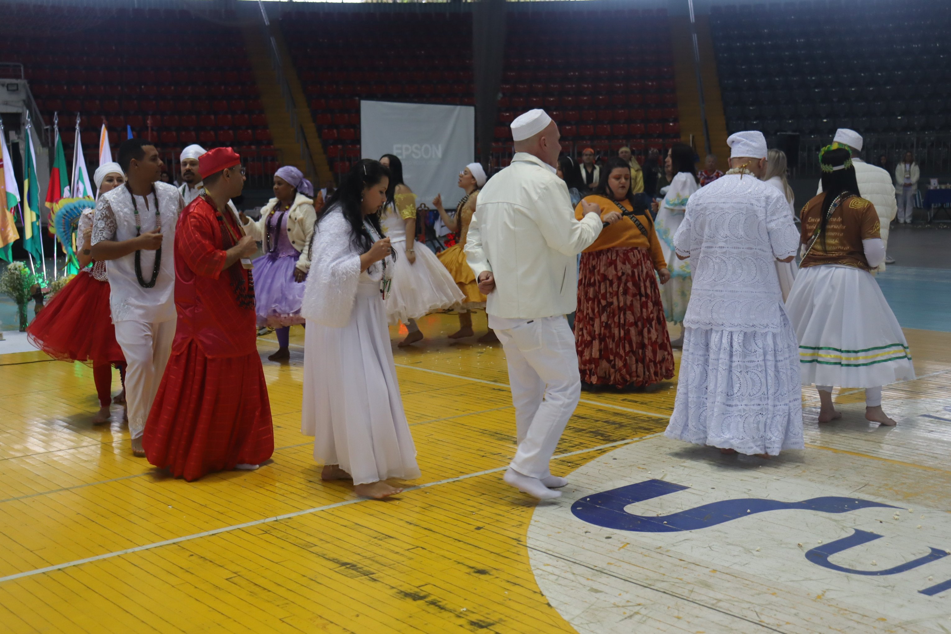 Festival estadual leva tradições da matriz africana ao Ginásio Municipal Celso Morbach; confira