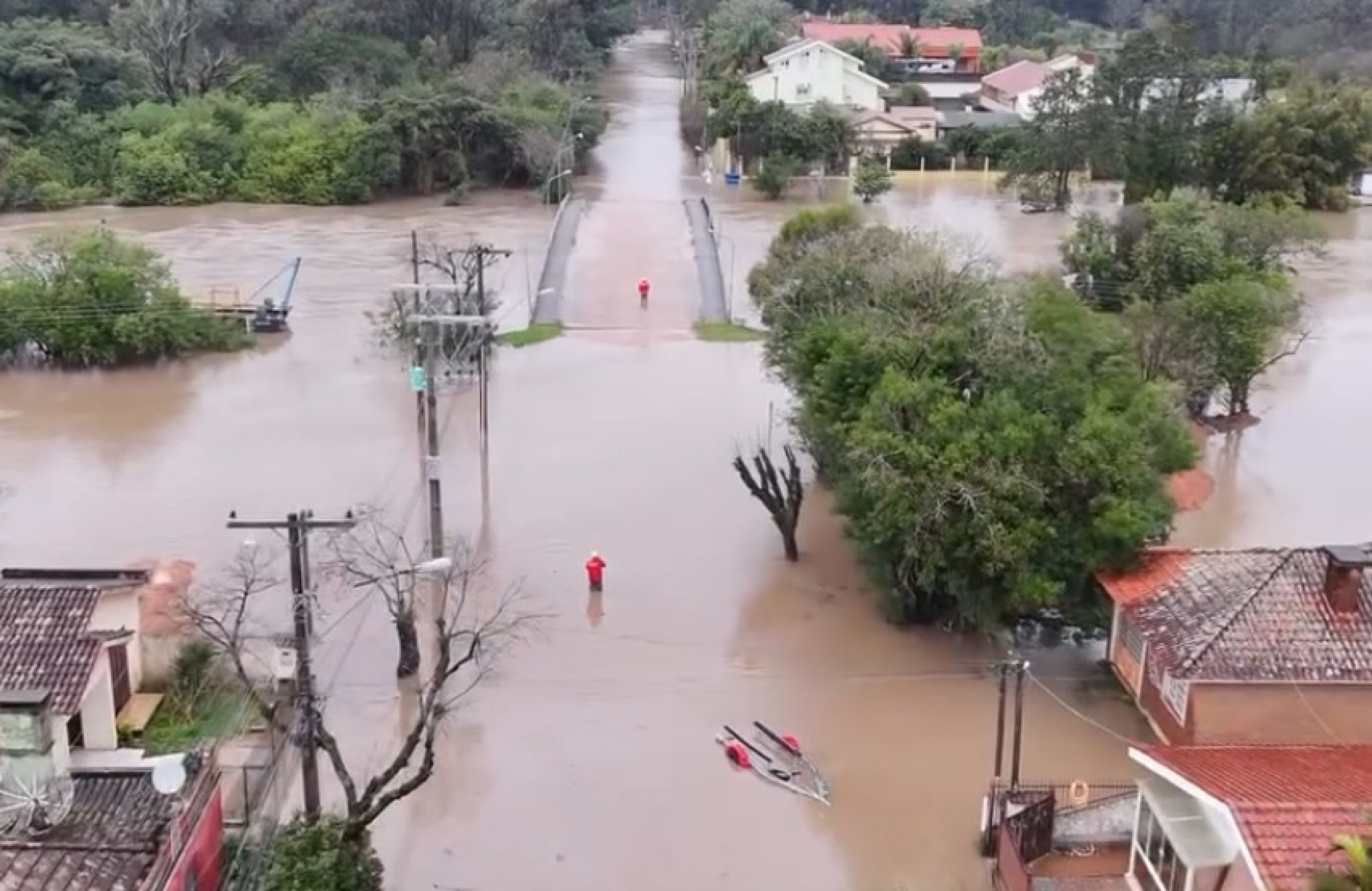 Temporal causa estragos em diversas regiões do RS e deixa mais de 500 pessoas desalojadas
