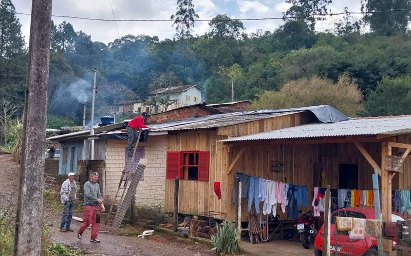 Casas foram atingidas pelo granizo na sexta-feora (22) | abc+