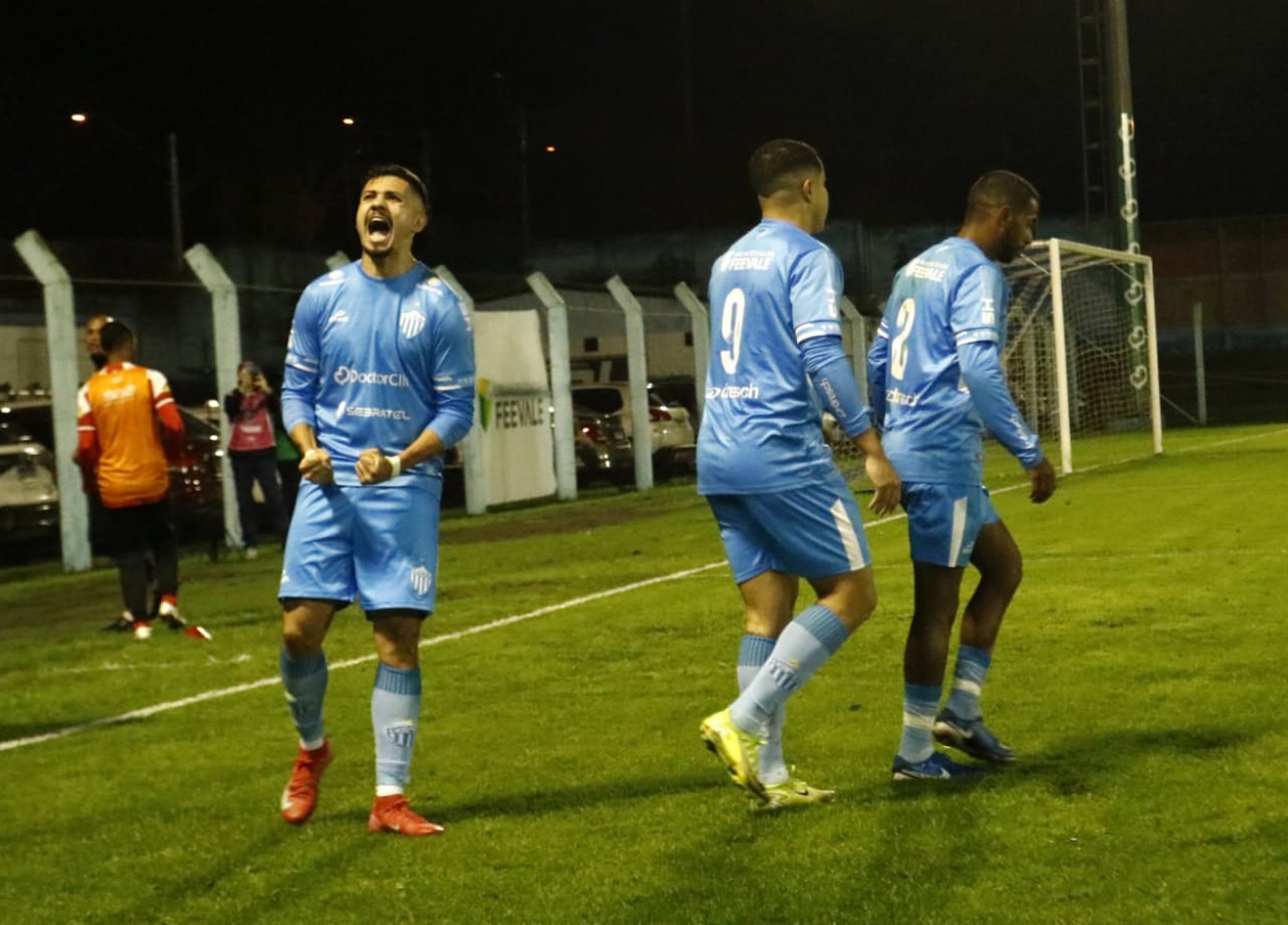 Em jogo eletrizante, Noia vence de virada e larga em vantagem na decisão da Divisão de Acesso