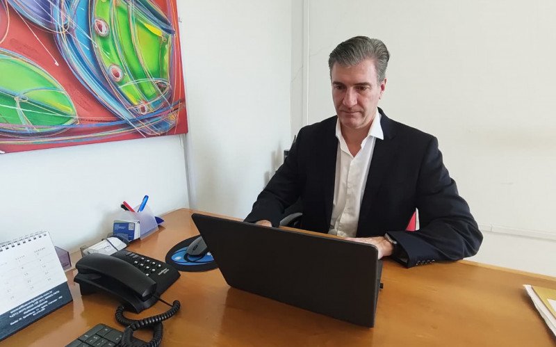 Diogo Leuck é o diretor-presidente da Fenac | abc+