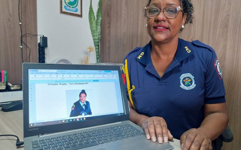 Sandra Regina Carvalho Soares, 55 anos, estará em São Paulo, em novembro, para lançar o livro "Por todas Nós - Pelo olhar das mulheres da Segurança Pública Municipal", o qual é co-autora. | abc+