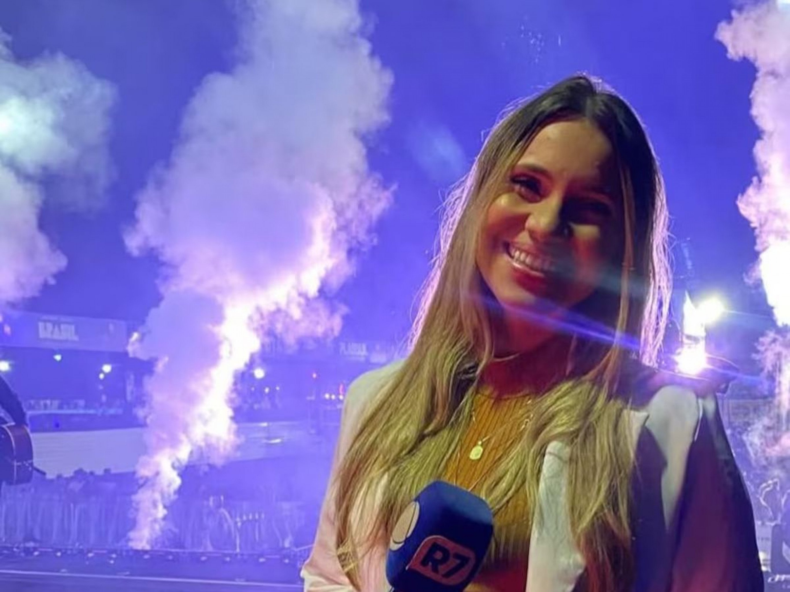 VÍDEO: Repórter da Record entra em trabalho de parto ao vivo