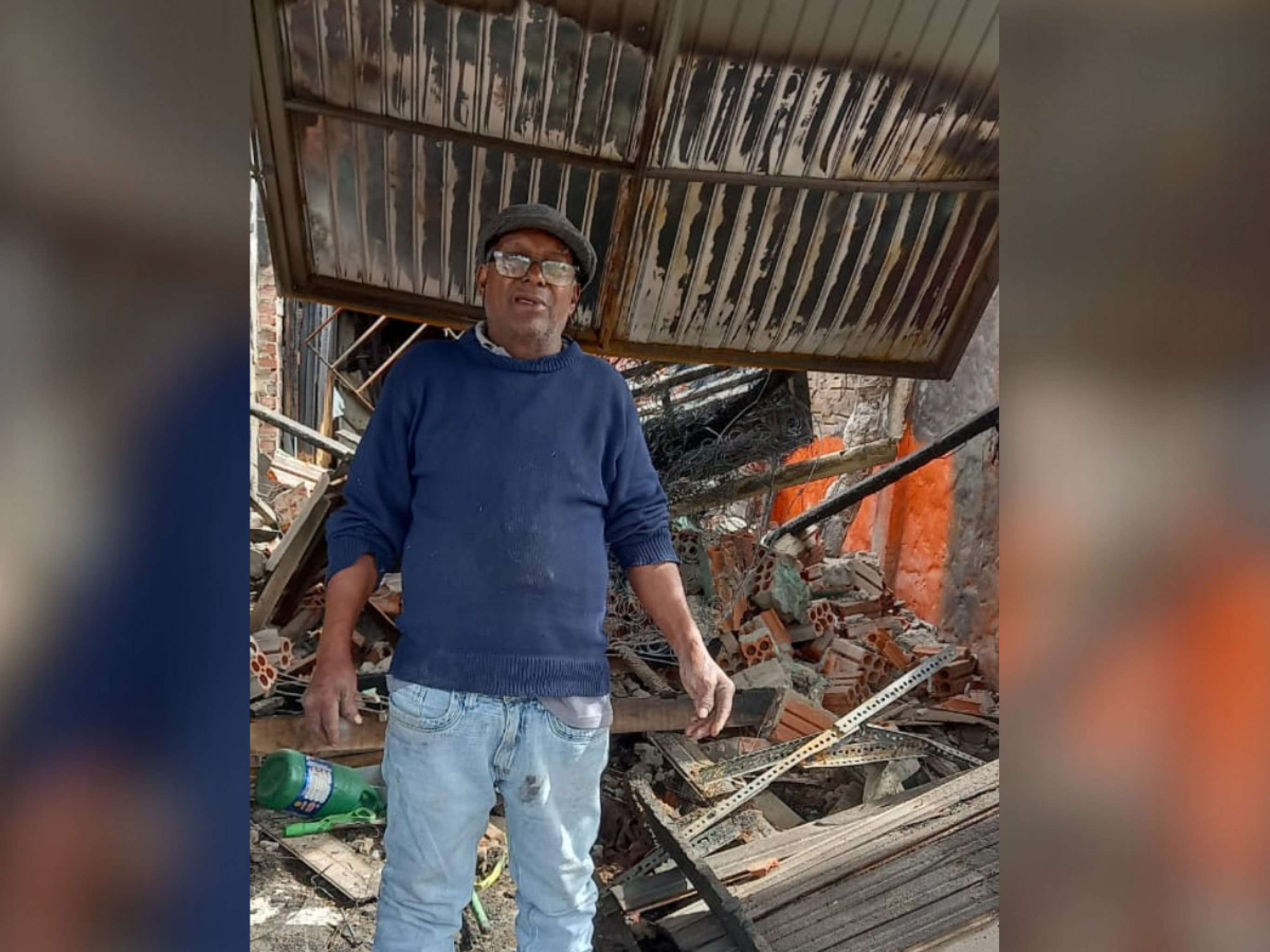 Família cria vakinha para idoso que teve casa destruída pelo fogo no Vale do Sinos; saiba como ajudar