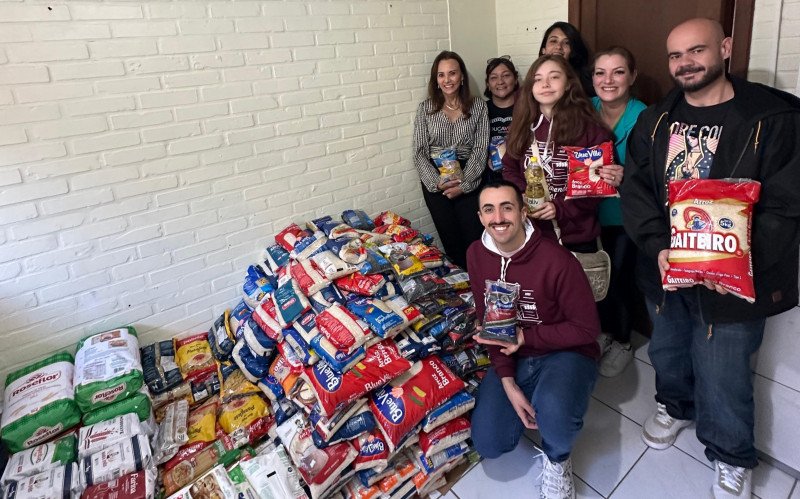 Educavídeo entrega alimentos para a Secretaria de Cidadania e Assistência Social