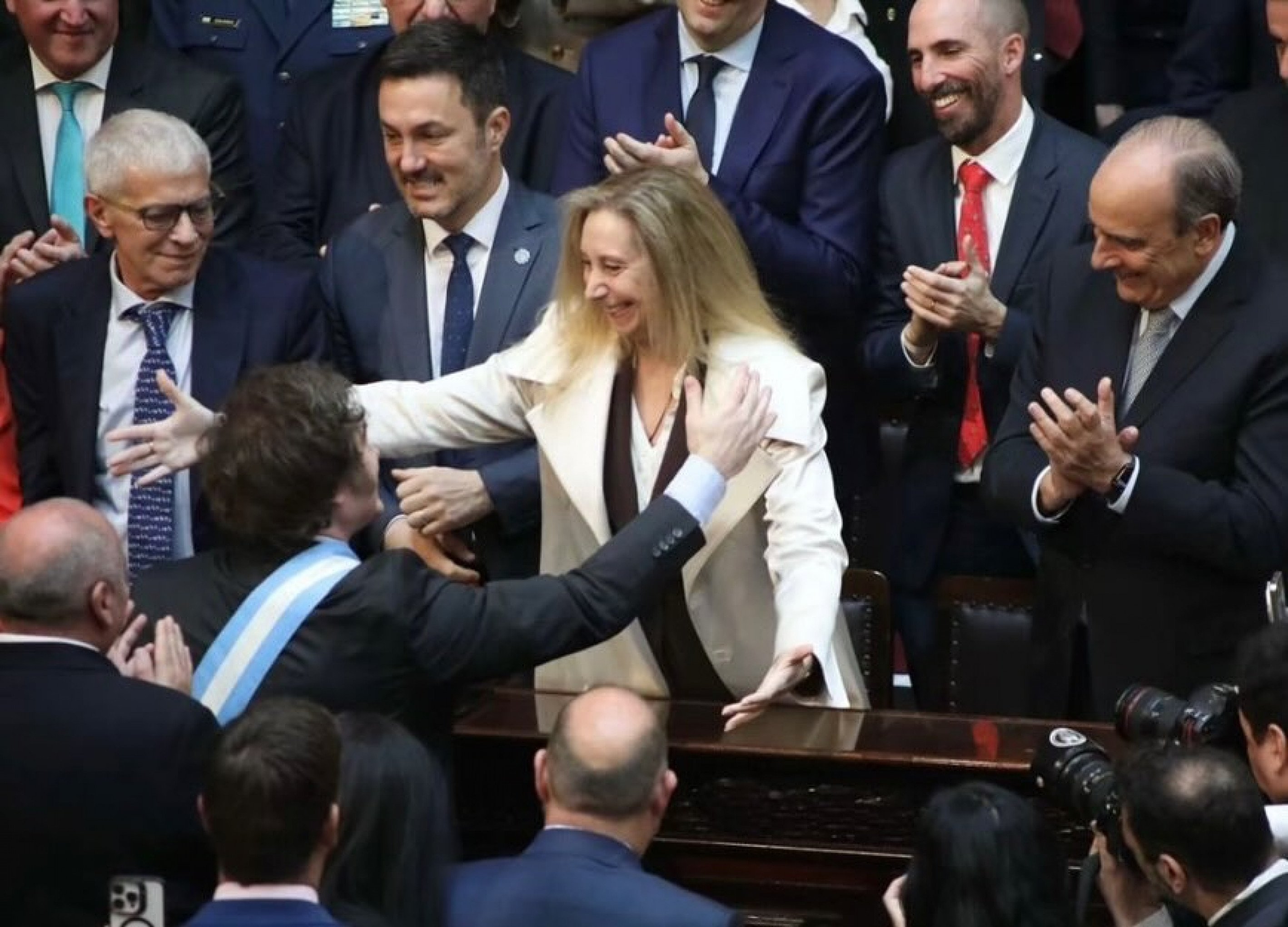 Áudios vazados colocam círculo próximo a Milei em investigação de esquema de propina vinculado a contratos de saúde do governo