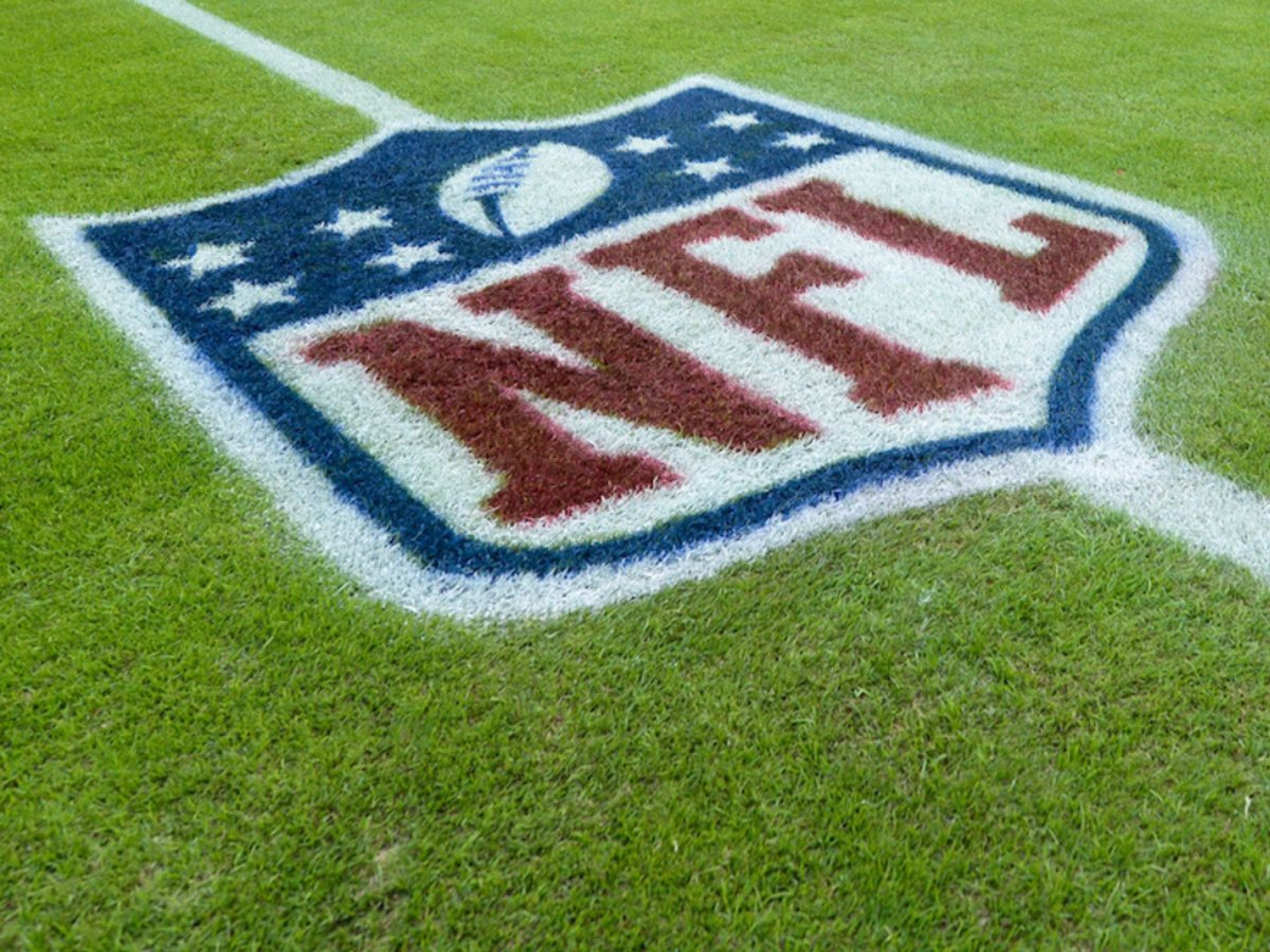 Globo e NFL fecham parceria para transmissão de jogos da principal liga de futebol americano do mundo