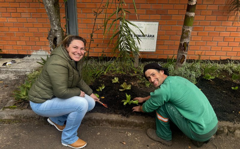 Câmara de Gramado e Secretaria da Agricultura revitalizam horta comunitária