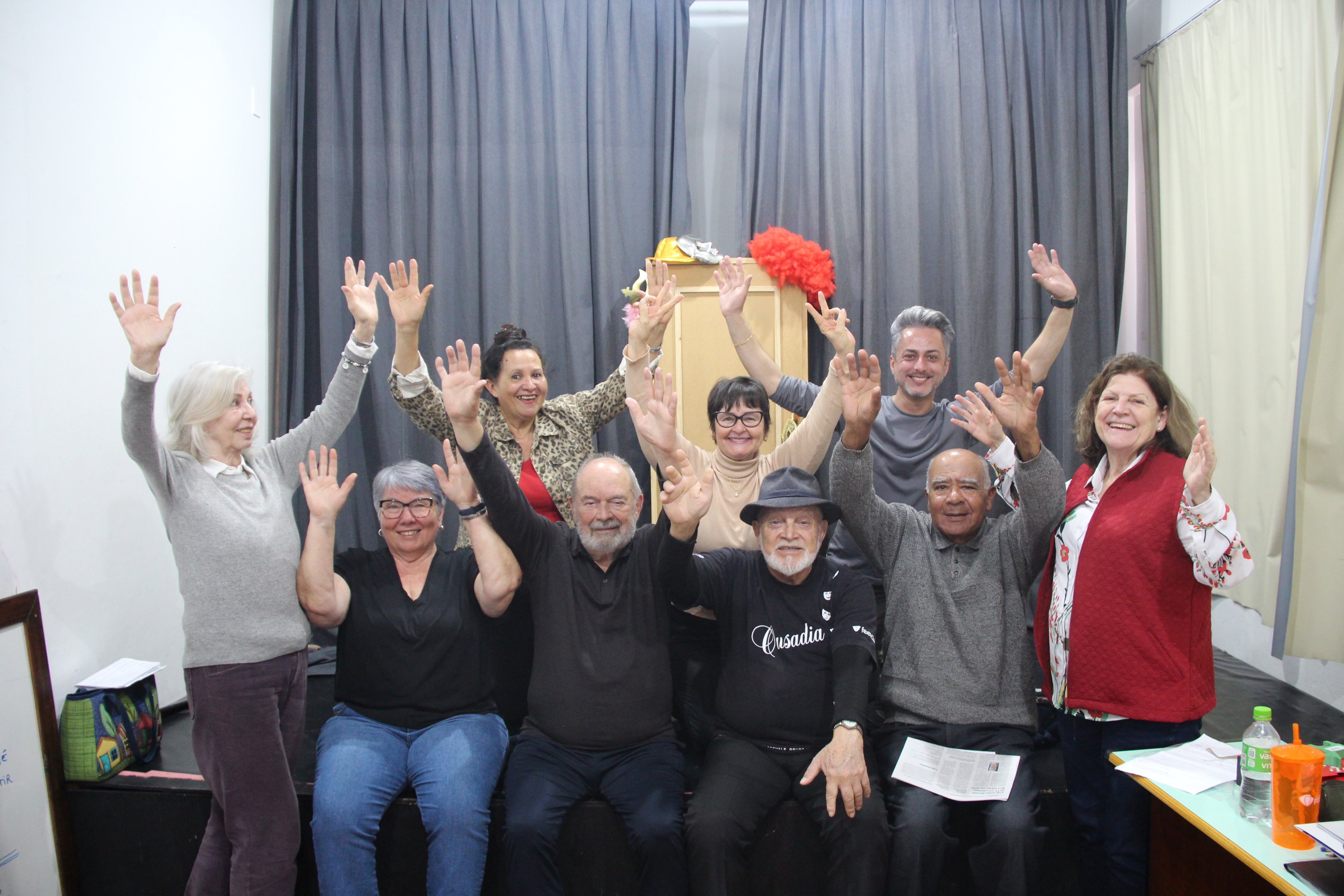 Grupo de Teatro Reino Encantado ensaia para nova esquete
