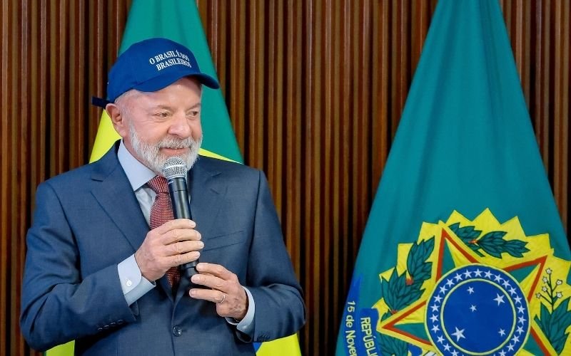 Lula se prepara para embarcar aos Estados Unidos em meio ao pior momento da tensão diplomática entre os países; diz jornal