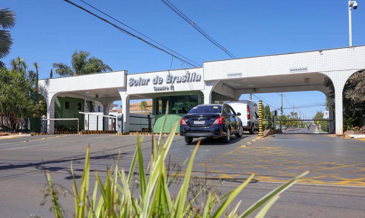 PGR é contra a presença de agentes da PF dentro da casa de Bolsonaro
