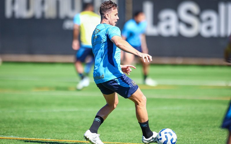 Arthur já treina com o Grêmio e tem o nome no BID | abc+