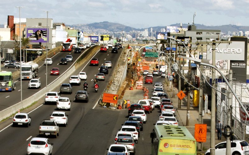 BR-116: Dnit alerta para restrição de faixa neste sábado em Canoas