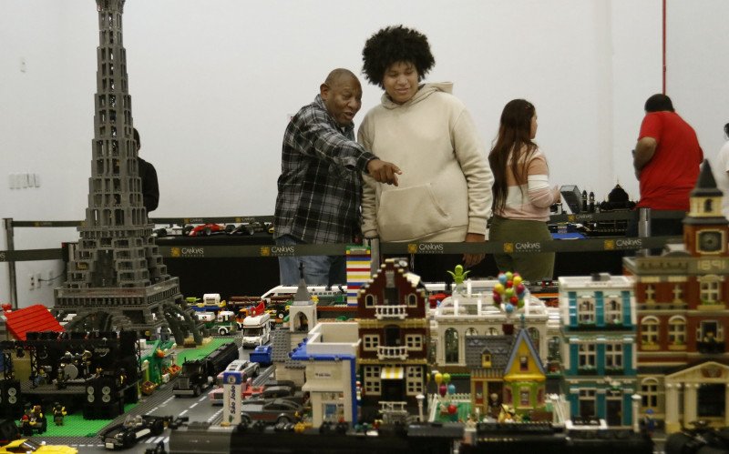 Pedro Rubem e Francisco conferiram a exposição | abc+