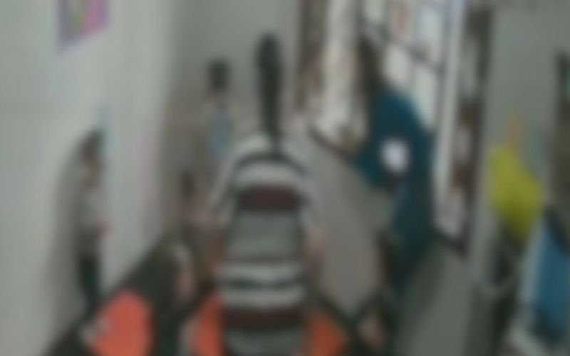 VÍDEO: Indiciada professora acusada de maus-tratos a bebês em escolinha infantil