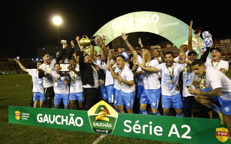 Novo Hamburgo segura o Inter-SM e é campeão da Divisão de Acesso
