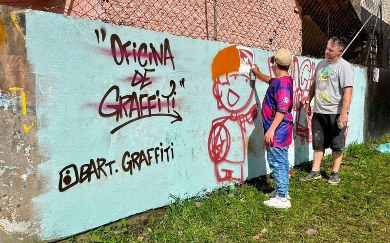 Oficina de grafite é uma das atrações do evento 